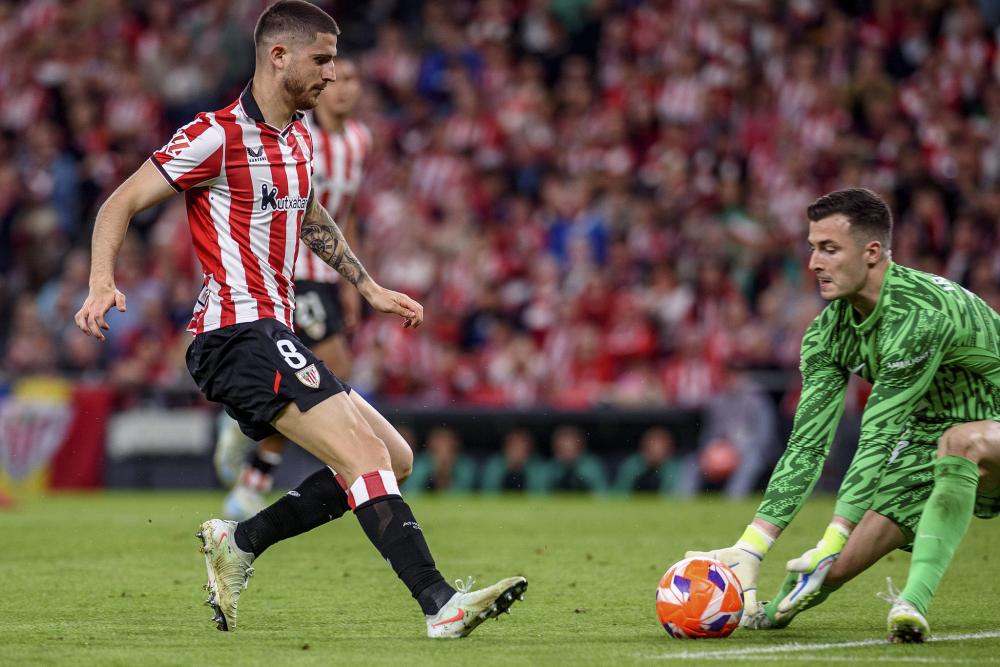 90分钟被绝平！亚洲冠军太水了，2轮1分沦为垫底，2大黑马排前二